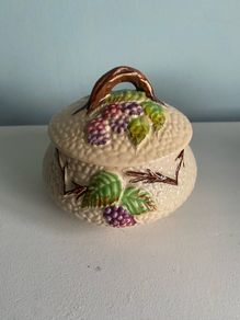 wade bramble ceramic dish with lid