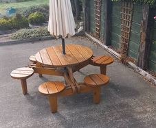 Garden picnic table