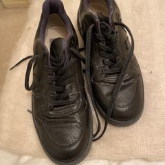 Veja Black Trainers UK5