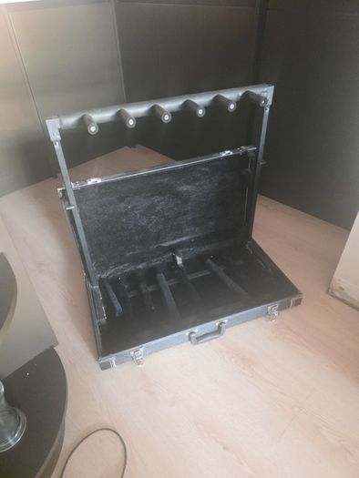 Guitar stand / case