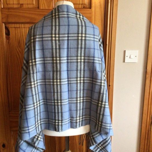 Large Blue Checked Cashmere Burberry London Shawl scarf includes postage