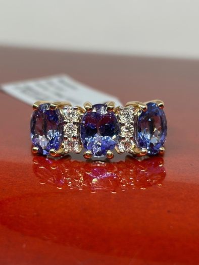 Gold 14K (585) Yellow Gold AAA Tanzanite & Lab Grown Diamond