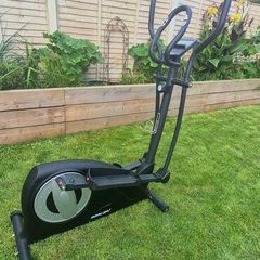 Cross Trainer