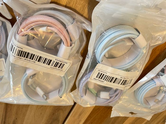 Job lot of 150 new braided fast-charging cables and extras