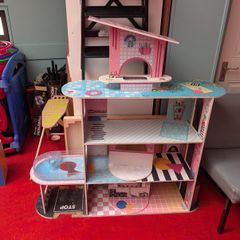 dolls house