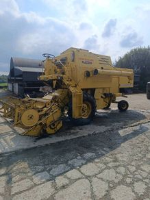 Newholland clayson combine 133