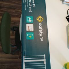 2 baby gate extensions brand new 15 euro each or 2 for 25