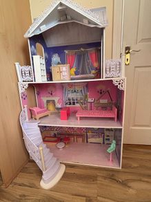 Doll house