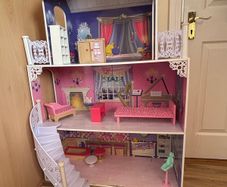 Doll house