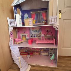 Doll house