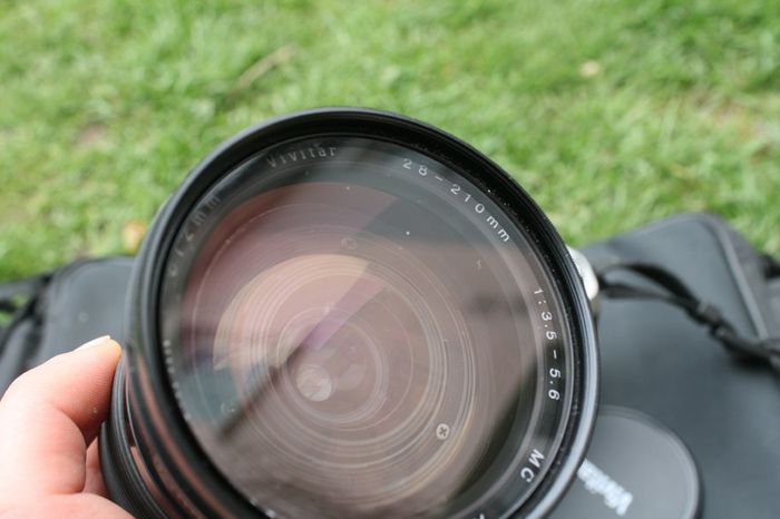 Canon EOS 500 N Film Camera & Vivitar Lens Zoom 28-210mm Bag