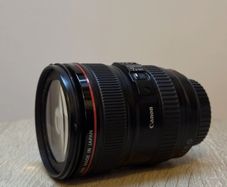 Canon 24-105 f4 I.S. L lens