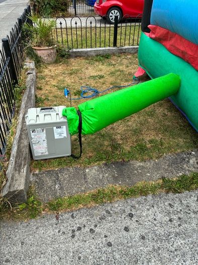 Bouncy castle 15ft