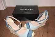 Brand NEW beautiful denim platform shoes, size 4