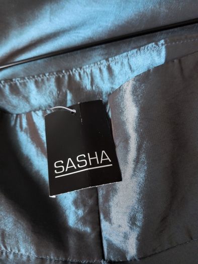 Sasha Shimmer Blue Lined  Skirt.   S.14.  B.N.W.T.