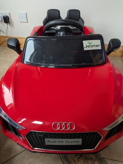 Toy electric car