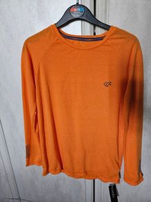 Dunnes Training Top BNWT