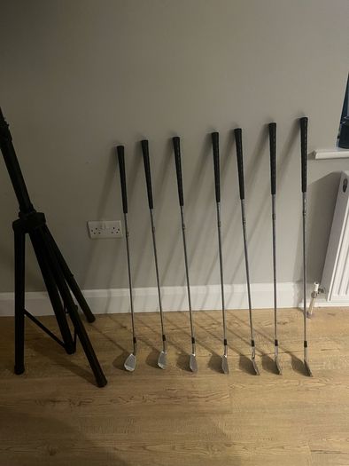 Mizuno golf clubs 9-3 iron