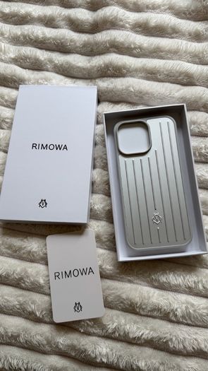 rimowa case 14 pro max