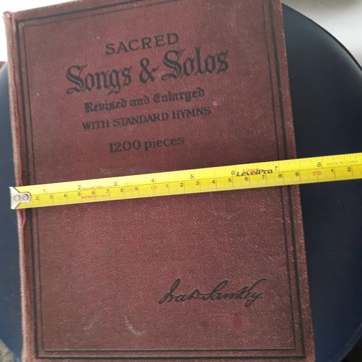 BOOK - Vintage  - Sacred Songs & Solos - Sankey