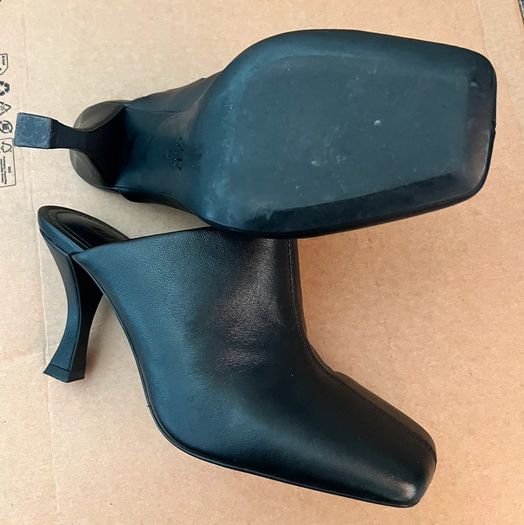 H&M black leather mules - square toe - size 35 (2)