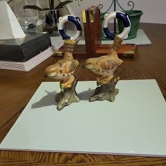 Bird figurines
