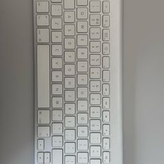 Apple A1255 Bluetooth Wireless Keyboard