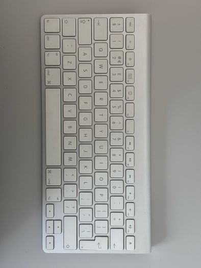 Apple A1255 Bluetooth Wireless Keyboard