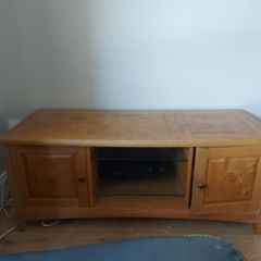 Oak TV table and two oak lamp tables from ez living furniture