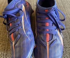 Uk 2 Puma football boots