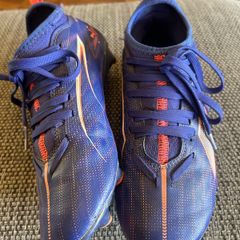 Uk 2 Puma football boots