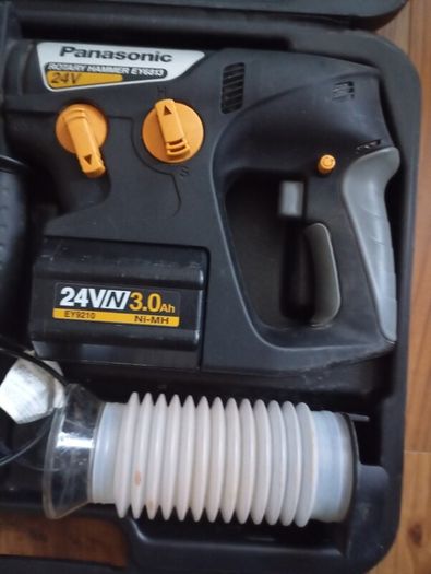 Panasonic Rotary Hammer EY6813  24 V