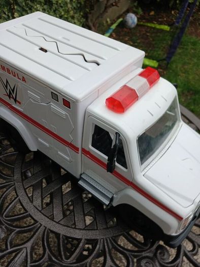 WWE Wrekkin' Slambulance Breakaway Vehicle WWF