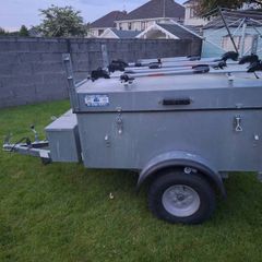 Camping trailer