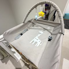 Foldable changing table