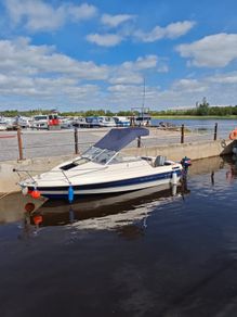Bayliner Capri 1925