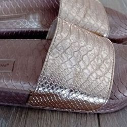 Ladies Sliders 3/36