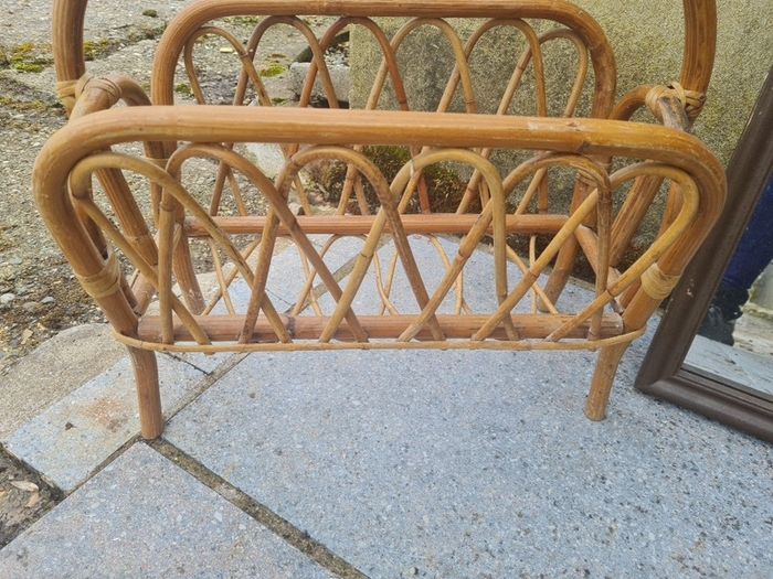 Bamboo Magazine Holder