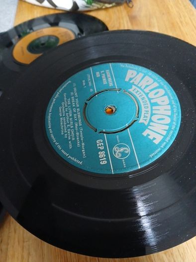 7" Records Not Fit For Playing! 50 In Total