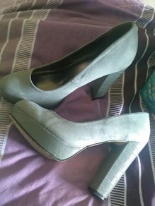 Ladies shoes size 6