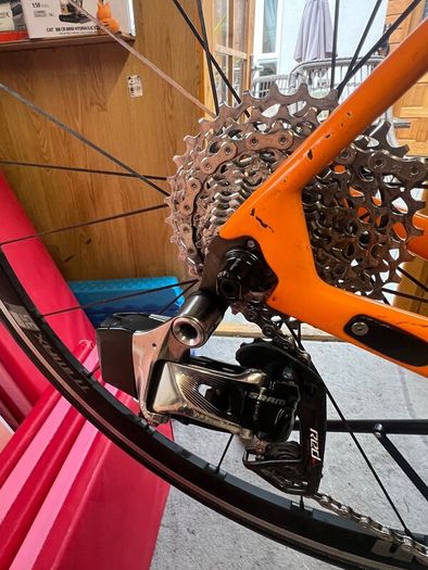 Full carbon race road bike s56 electronic shifting