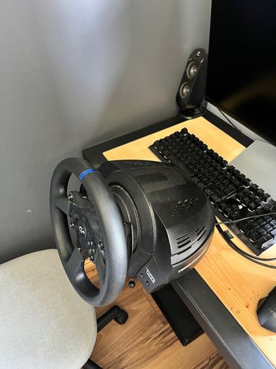 Thrustmaster t300