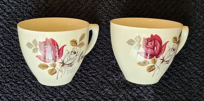 Carrigaline Pottery - Rose Floral Design - tea set pieces