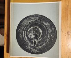Guide To The National Monuments Of Ireland. By Peter Harbison. Published By  Gill &macmillan.  1970 First Edition Paperback In Good Condition. See Photos For Same.