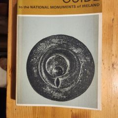Guide To The National Monuments Of Ireland. By Peter Harbison. Published By  Gill &macmillan.  1970 First Edition Paperback In Good Condition. See Photos For Same.
