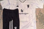 Man united away kid sizes season 25/26