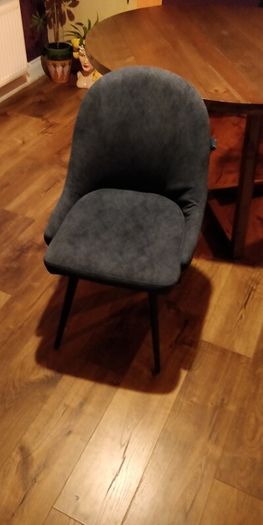4 dining room chairs