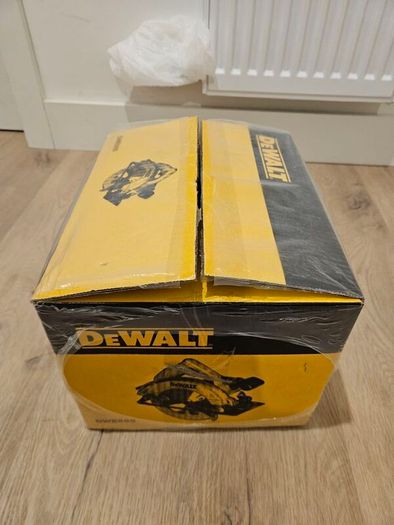 Dewolt DWE560 1350w 184mm circular saw 240V