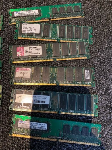 Memory Ram Lot 18 pieces 4gb 2Gbs 1gbs and 512s