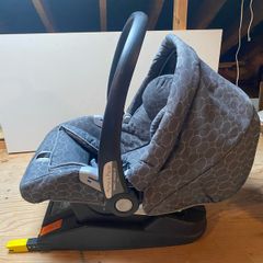 Mamas and Papas Car seat